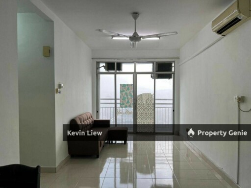 Kipark Apartment Tampoi