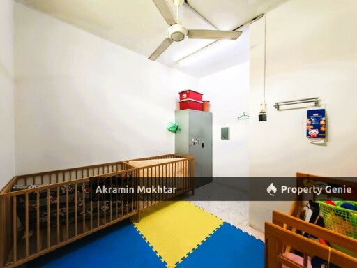 GROUND FLOOR & RENOVATED | SRI MELOR APARTMENT UKAY PERDANA