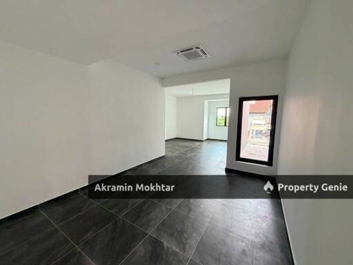 CORNER DOUBLE STOREY TERRACE, VILLA MAS 2, KIPARK SRI UTARA, OFF JALAN IPOH, KUALA LUMPUR.