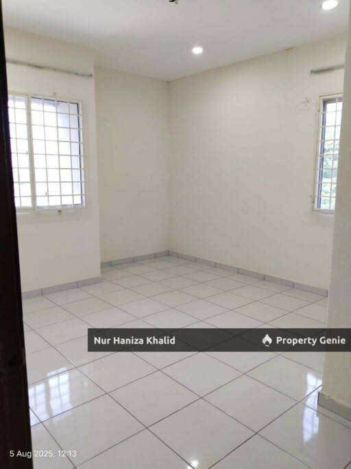 Apartment Kinrara  Court Puchong Selangor
