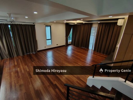 Zenia Desa ParkCity | 4 Carpark | Corner unit | 3000sf | 2 Storey | 3+1 Bedroom