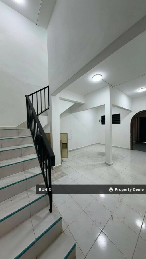 Renovated 1.5 Storey Terrace House Taman Sri Skudai 4R2B