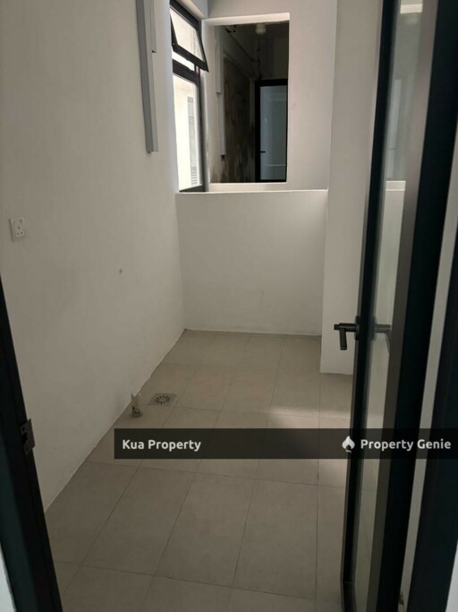 Milano 8 Apartment For Sale! Located at Jalan Wan Alwi, Opposite Vivacity