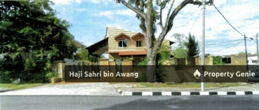 Rumah Berkembar dua tingkat yang beralamat pos di No ,X Jalan X, Changkat Minden, 11700, Gelugor, Pulau Pinang.