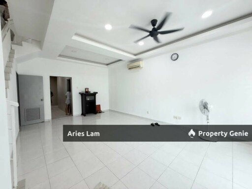 Taman JP Perdana @ Mount Austin / Near Austin Crest / Double Storey Terrace House