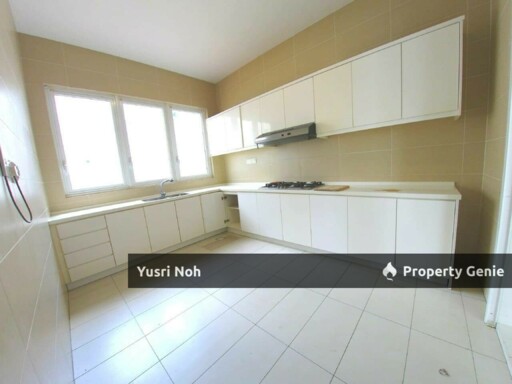 4 STOREY COURTYARD VILLA @ CONTOURS TAMAN MELAWATI
