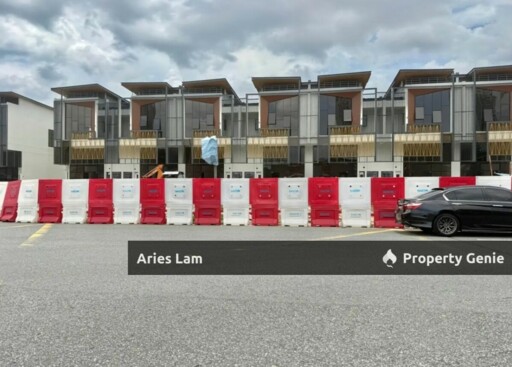 Indah Prime 2 @ Bukit Indah /Double Storey Shoplot /Hot Area