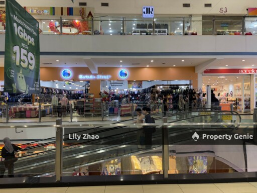 ANCHOR TENANT SHOWROOM Shop Lot for Rent, 4,133 sf, Road Frontage, High Exposure, Main Entrance One Borneo HyperMall, Kota Kinabalu