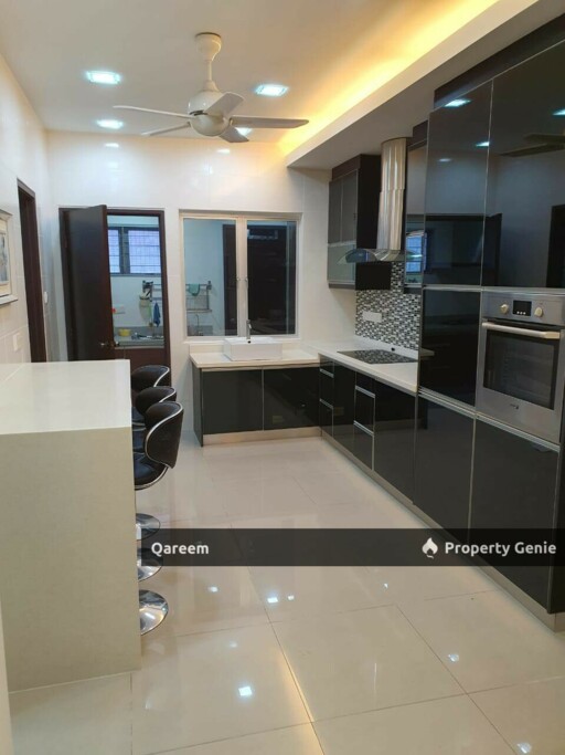 [RENOVATED] 2 Storey Tmn Sunway Batu Caves, Batu Caves. Guarded gated