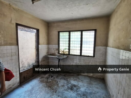 Freehold Taman Sri Muda, 2 Storey Terrace Seksyen 25