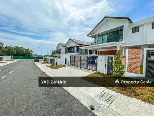 GreenHill Park, Seksyen U10 Shah Alam | 2-Storey Semi-D 5 Bedrooms | RM890K - Gated Guarded & Well Maintained