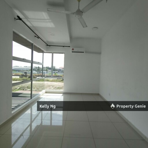 2.5 Sty House At Sentosa DesabayumasKlang For Rent