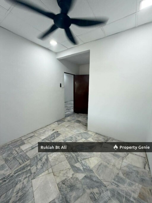FACING OPEN, 1storey Terrace Taman Cempaka, Senawang
