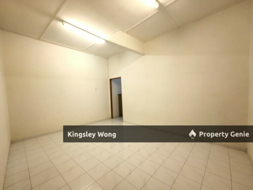 Taman Mas, Falim 2.5 Storey Terrace House Near Menglembu First Garden Basic Condition