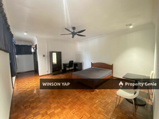 Master Room at Iskandar JB 5min CIQ Town Free WIFI Own Bathroom Couple