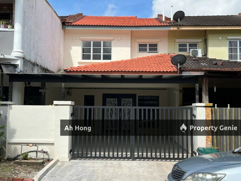 Kangkar Pulai / Pulai Indah / Double Storey / Fully Renovated / Freehold