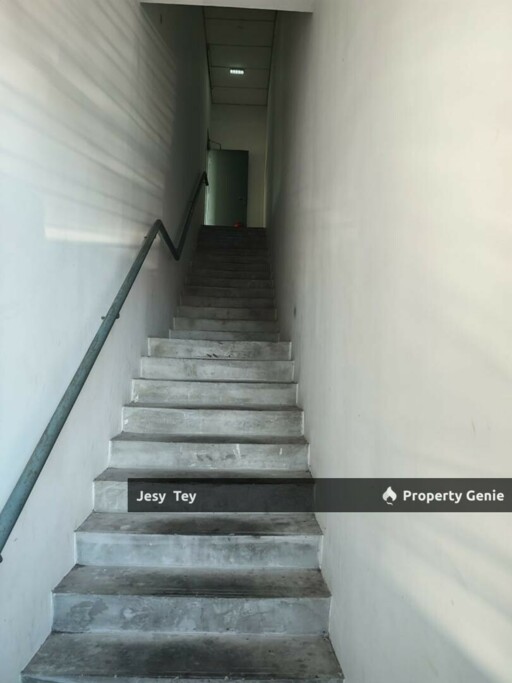 Skudai, Jalan Pulai Mutiara 4/x (1St Floor Shoplot For Rent)