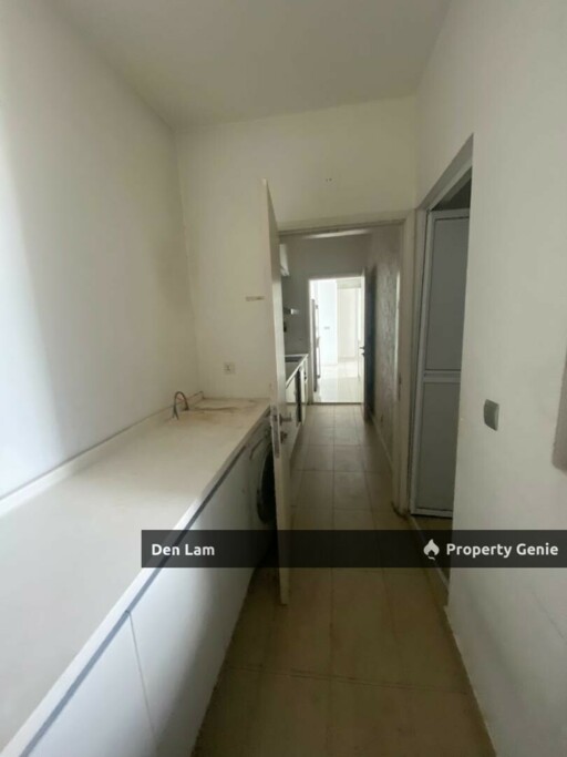 M City Jalan Ampang KL Below Value 20% Family Suite for Sale !!