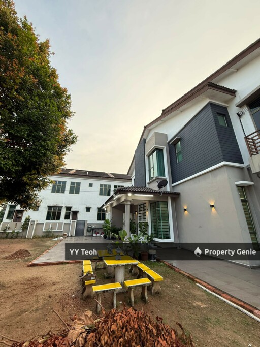CORNER Paya Rumput Utama Double Storey Terrace