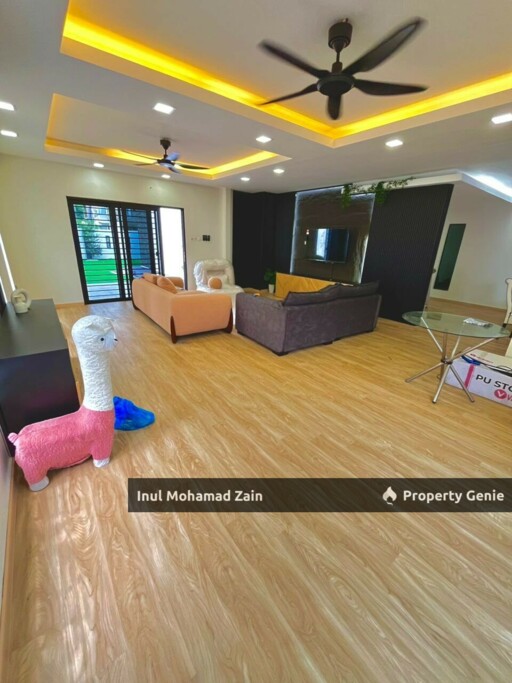 [Fully Renovated] Corner Lot Double Storey Semi-D Taman Mentari Semenyih