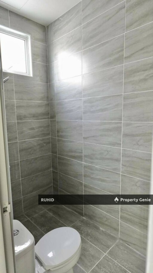Freehold 4R4B Cluster House For Sale in Taman Bestari Indah Ulu Tiram
