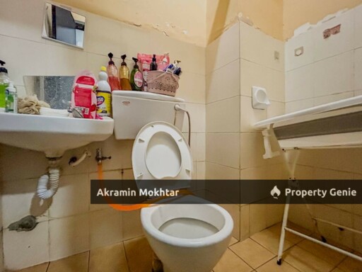 Ground Floor & 1 Covered Parking | Vista Impiana Apartment, Bukit Serdang, Seri Kembangan.