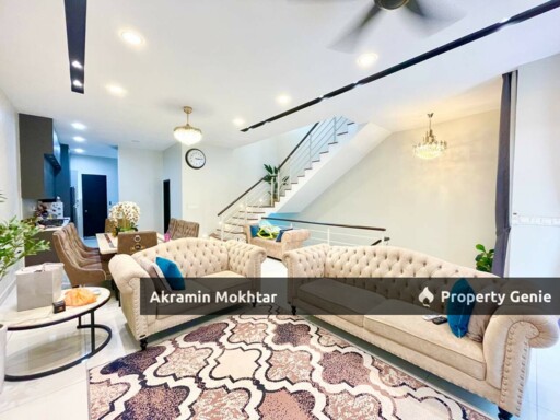 Freehold & Fully Renovated | 3 Storey Terrace House Tiara South, Semenyih