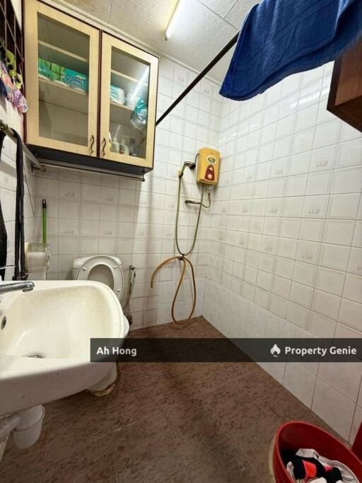 Tun Aminah / Single Storey / Renovated / Jalan Palawan / Freehold