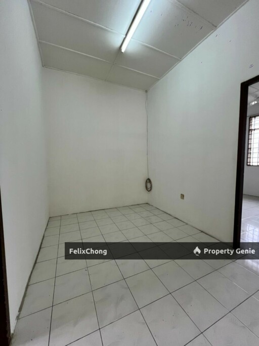 Taman Putri 2 Sty Terrace,Jalan Sri Putri,Kulai,Original,Full Loan