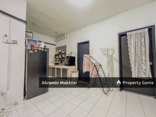 Ground Floor & 1 Covered Parking | Vista Impiana Apartment, Bukit Serdang, Seri Kembangan.