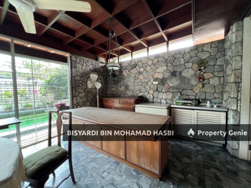 2 Storey End Lot Bungalow, Seksyen 5 Petaling Jaya.