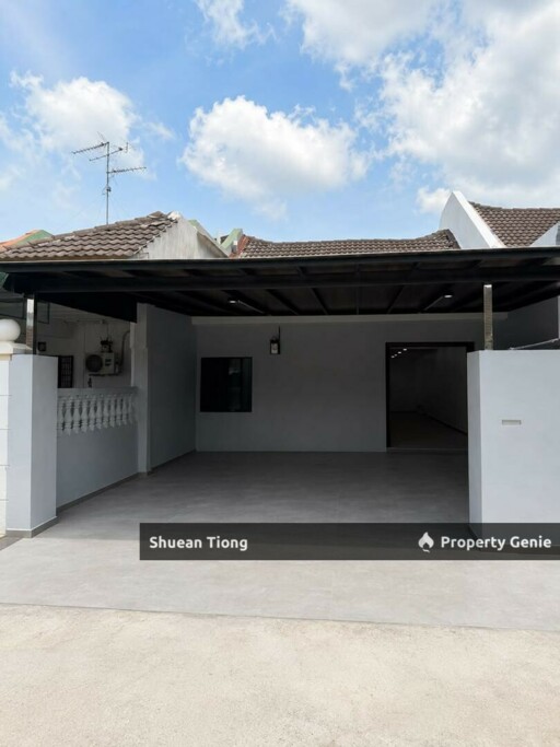 Skudai Single Storey Fully Renovated Unit for Sale!