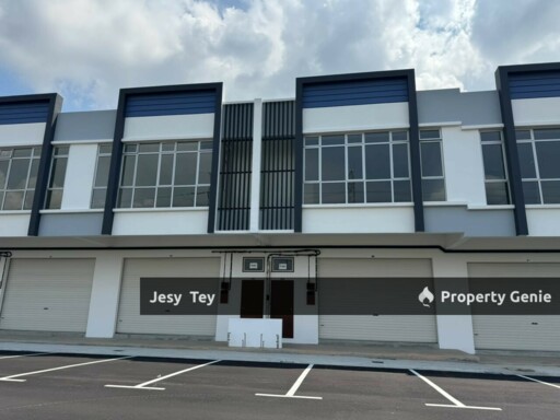 (Whole Building) Double Storey Shop Lot For Rent At Pasir Gudang