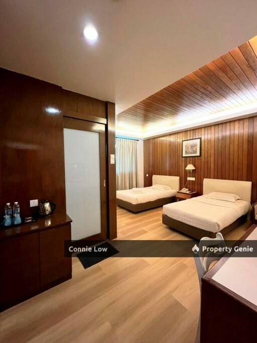 Ipoh town Freehold 3 unit 4 Storey Shop with Hotel Business for Sale