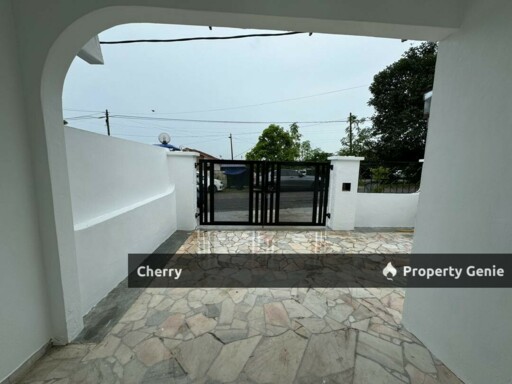 FOR SALE - TAMAN UNIVERSITI