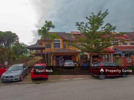 URGENT FOR SALE : 2 Storey Terrace House Corner Lot Jalan Adang Bukit Jelutong Shah Alam
