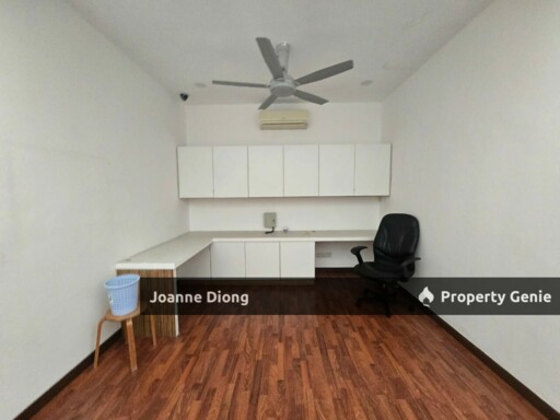 Double Storey House-Taman Puchong Hartamas