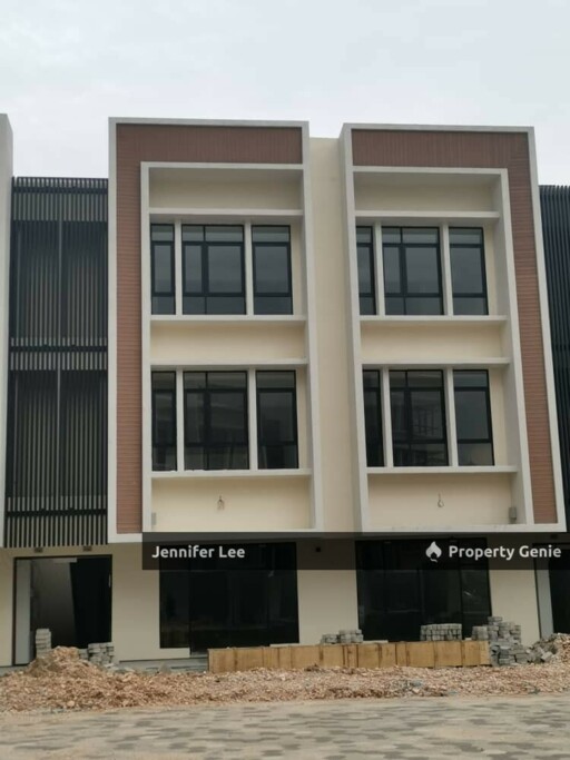 Piccadilly Greentown 3 Storey Shop Lot for Rent with Lift, Ipoh