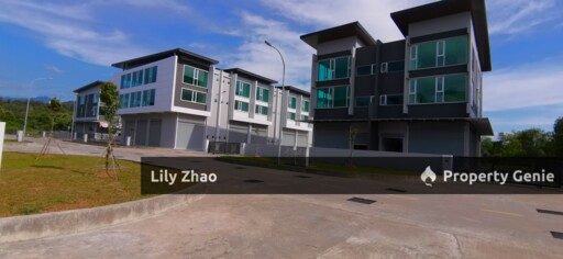 ANGCO Industrial Park 3-Storey Semi-D Warehouse cum Office for Sale, OC Obtained with Road Frontage