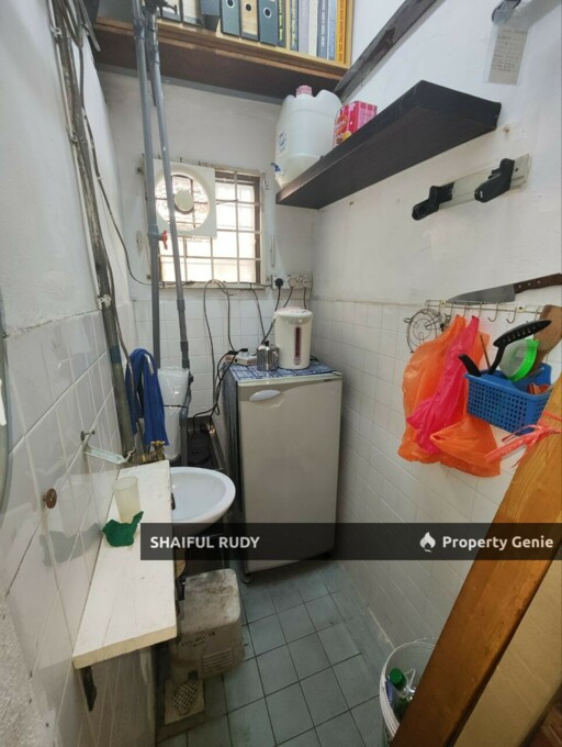 Want to let. Shoplot in Jalan AU1a, Taman Keramat Permai