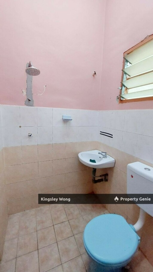 Bercham Utara Double Storey Terrace House Bacis Unit For Rent