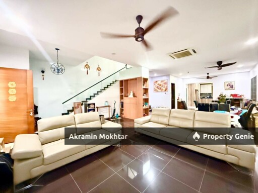 Freehold & Fully Renovated | 3 Storey Semi-D Taman Saujana Suria Kajang