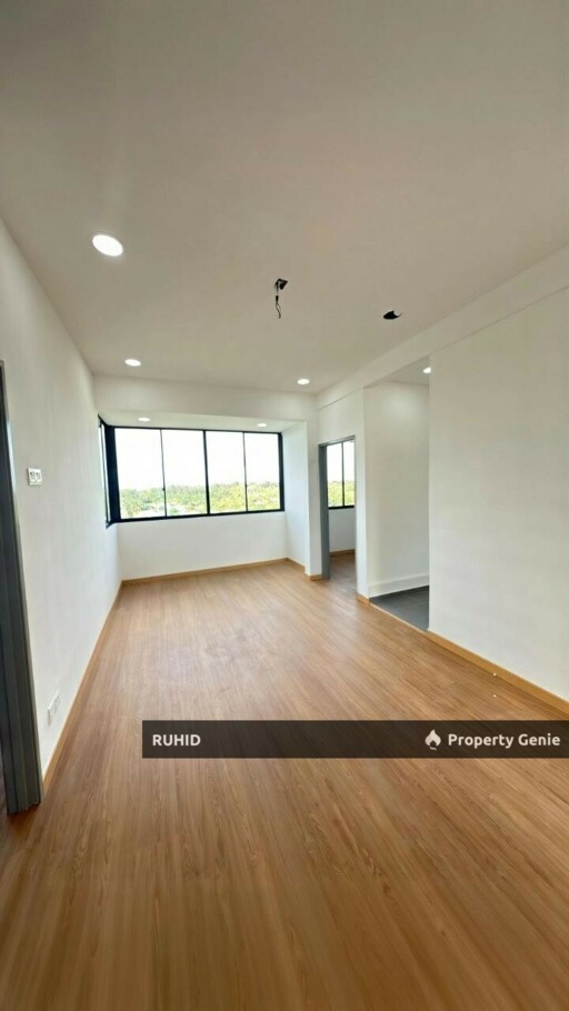 Fully Renovated Flat Jalan Pekaka 3 Perling | End Lot Unblock View