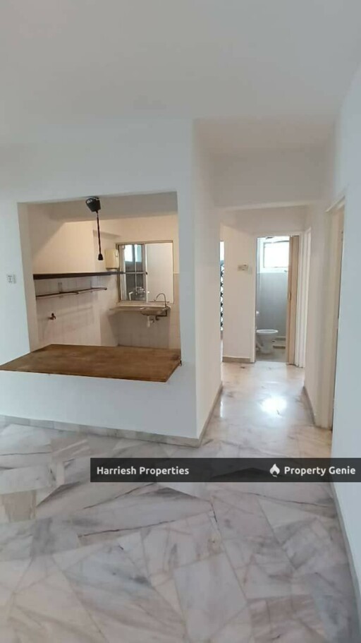 Corner Unit Unblock View, Newly Painted & Partially Renovated- Danau Idaman Condo Tmn Desa
