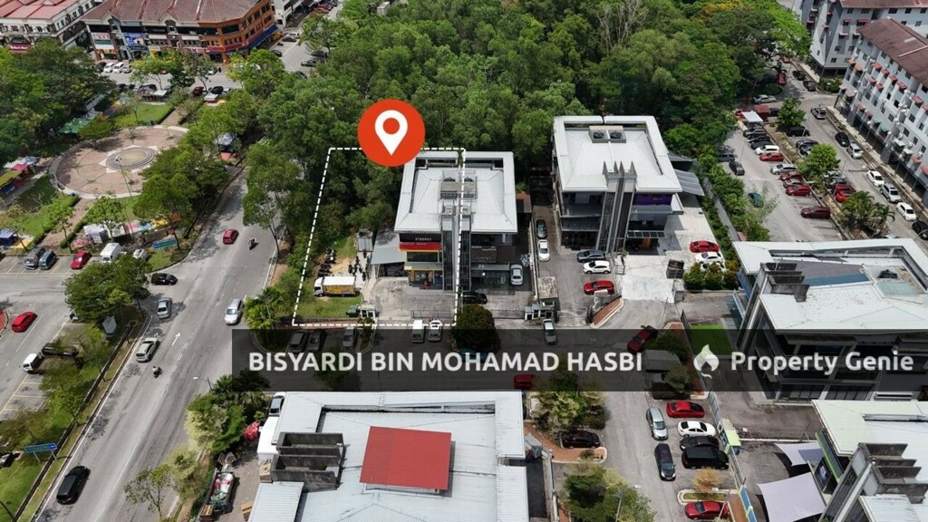 (CORNER LOT) TRIPLE STOREY SEMI DETACHED BUILDING, SEKSYEN 8 KOTA DAMANSARA.