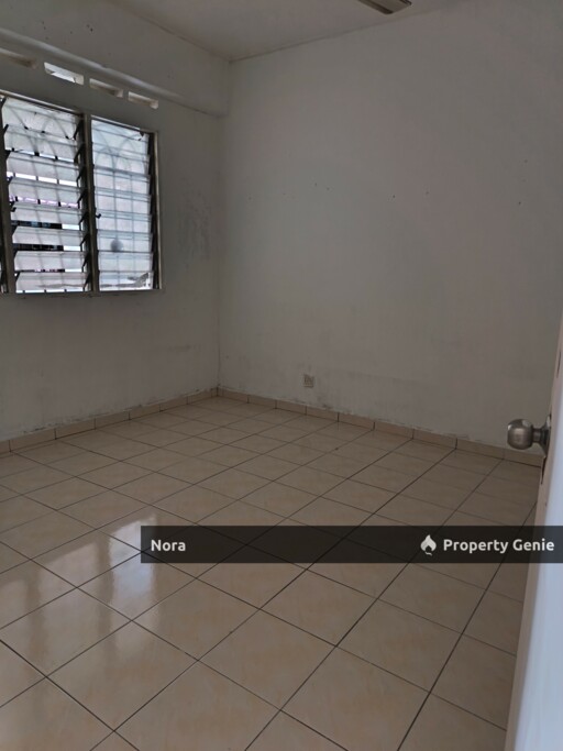 🏡 [UNTUK DIJUAL] APARTMENT NURI - RM150K NEGO   📍 Bandar Bukit Mahkota, Kajang | Tingkat Atas Sekali