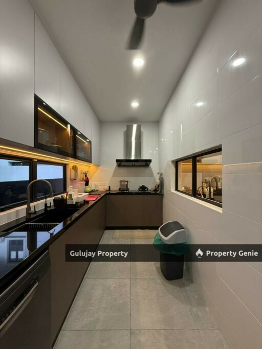 2 Storey Bungalow At One Krubong Samarinda For Sales