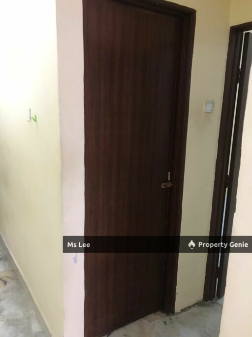 3rd floor Shop Apartment-Taman Desaria-PJS 5-Petaling Jaya-Ready Now