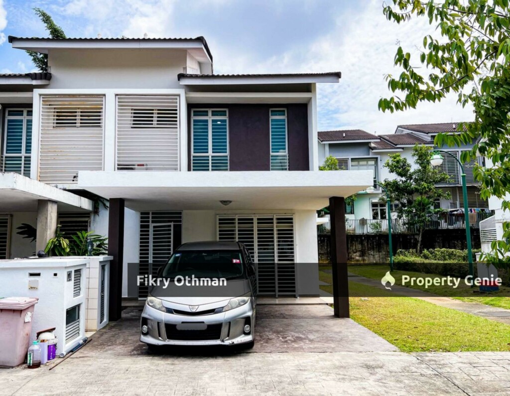 End Lot Facing Open Double Storey Presint 11 Putrajaya