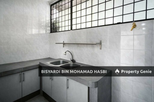 4,580 SQ.FT Corner Lot Double Storey Terrace House , USJ 23 Subang Jaya.